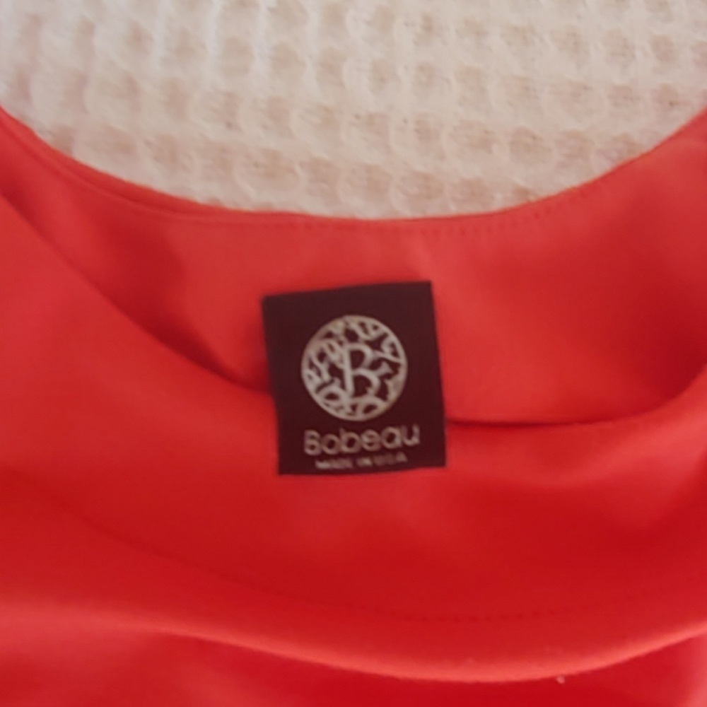blouse - Picture 2 of 3